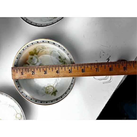 Vintage China Plate Bavaria Vohenstrauss (Roses) - Picture 5 of 6